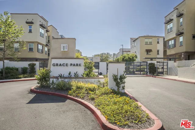 $1,200,000 | 756 Daniel Freeman Circle, Inglewood, CA 90301