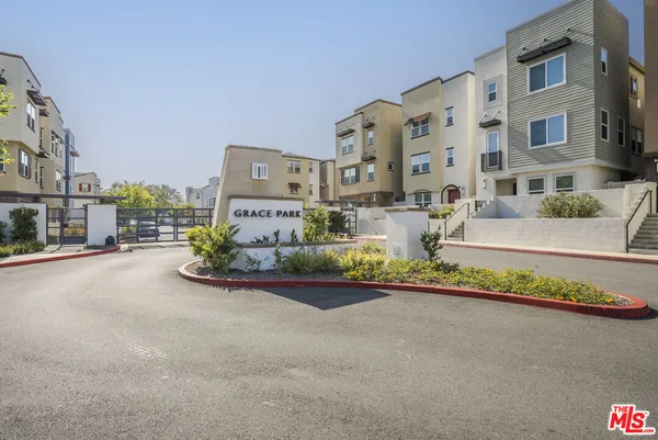 $1,169,000 | 756 Daniel Freeman Circle, Inglewood, CA 90301