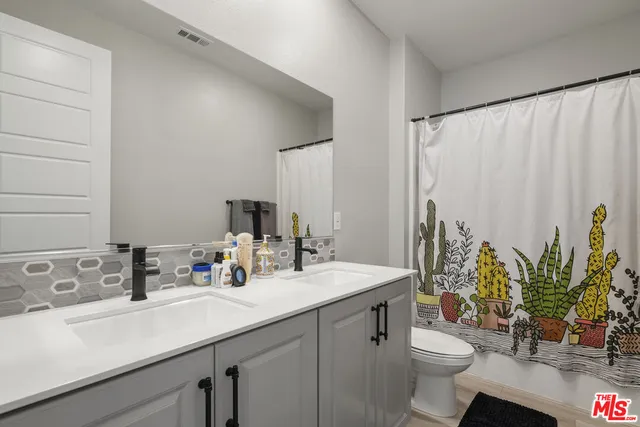 $1,200,000 | 756 Daniel Freeman Circle, Inglewood, CA 90301