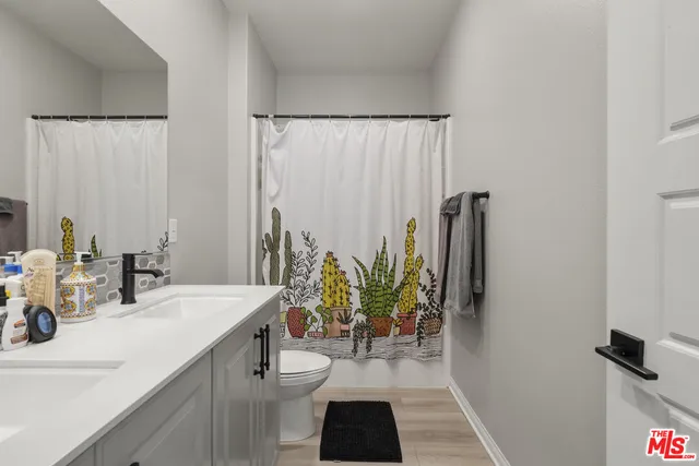 $1,200,000 | 756 Daniel Freeman Circle, Inglewood, CA 90301