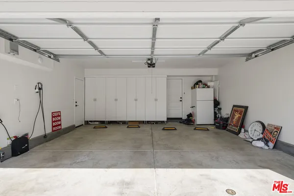 $1,169,000 | 756 Daniel Freeman Circle, Inglewood, CA 90301