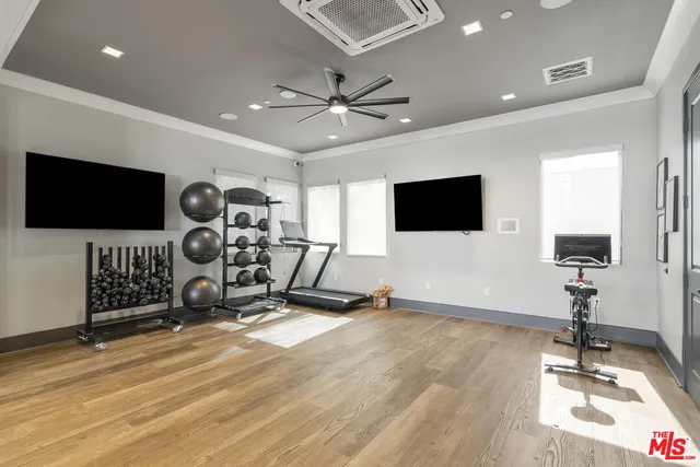 $1,200,000 | 756 Daniel Freeman Circle, Inglewood, CA 90301