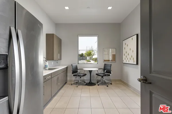 $1,169,000 | 756 Daniel Freeman Circle, Inglewood, CA 90301