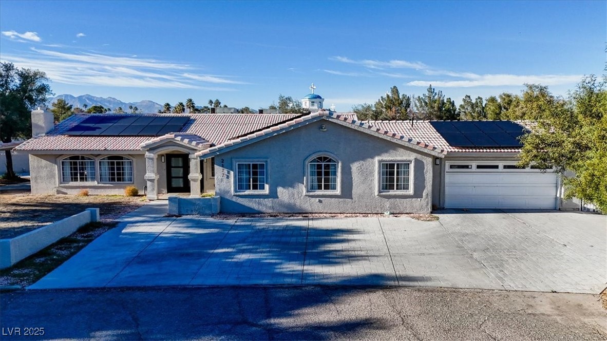 2177 Mohawk Street Las Vegas, NV 89146 - Photo 11 of 52 RV parking