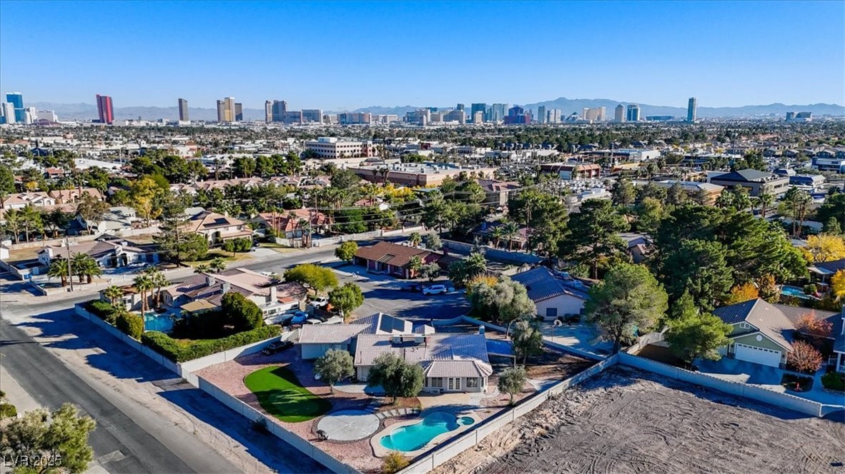 2177 Mohawk Street Las Vegas, NV 89146 - Photo 8 of 52