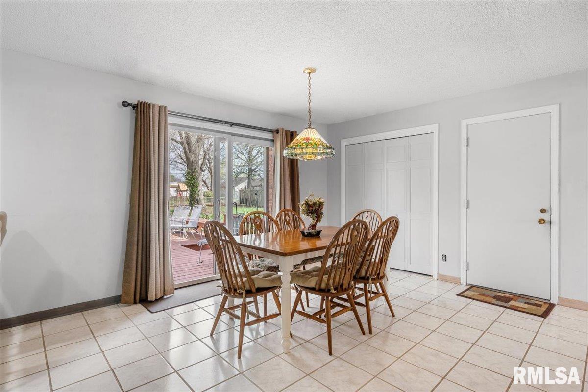 10 Beacon Ridge Drive Springfield, IL 62711 - Photo 14 of 28