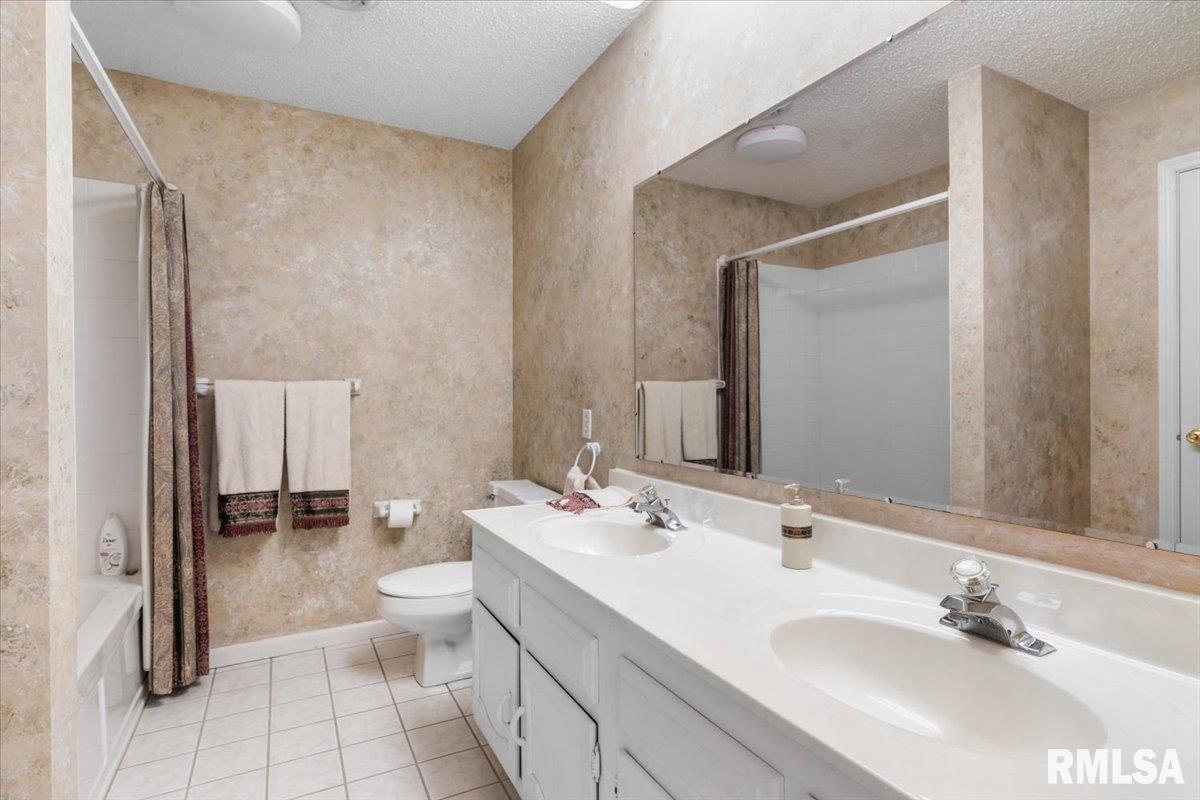 10 Beacon Ridge Drive Springfield, IL 62711 - Photo 20 of 28
