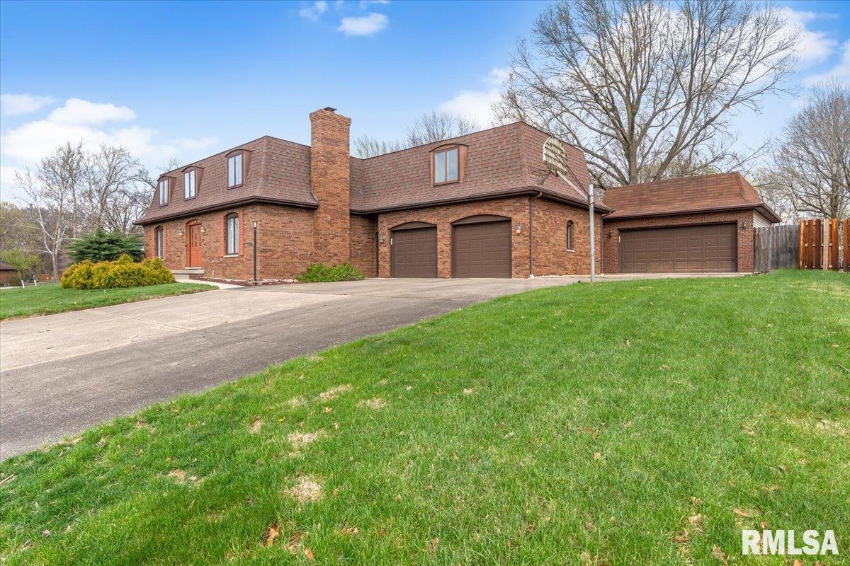 10 Beacon Ridge Drive Springfield, IL 62711 - Photo 2 of 28