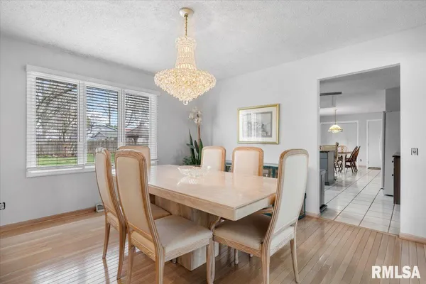 $350,000 | 10 Beacon Ridge Drive, Springfield, IL 62711