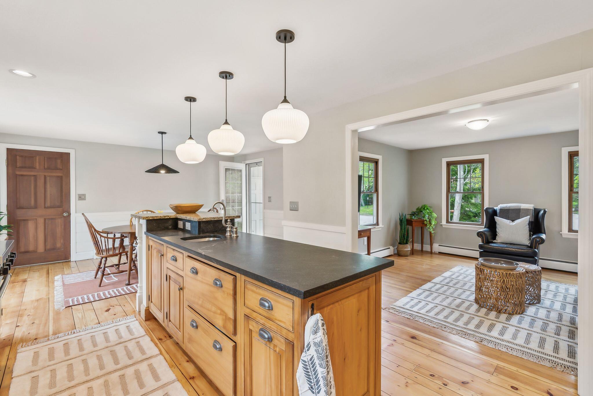 26 Hunts Point Road Cape Elizabeth, ME 04107 - Photo 11 of 60 26 Hunts Point