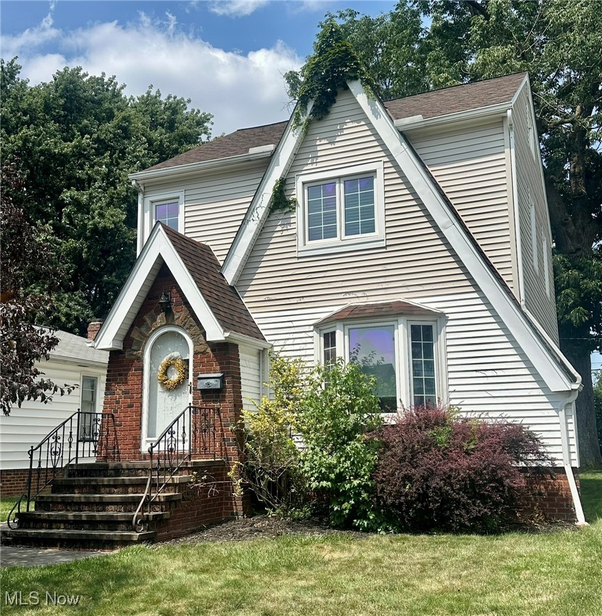 6706 Kenneth Avenue Parma, OH 44129 - Photo 1 of 25