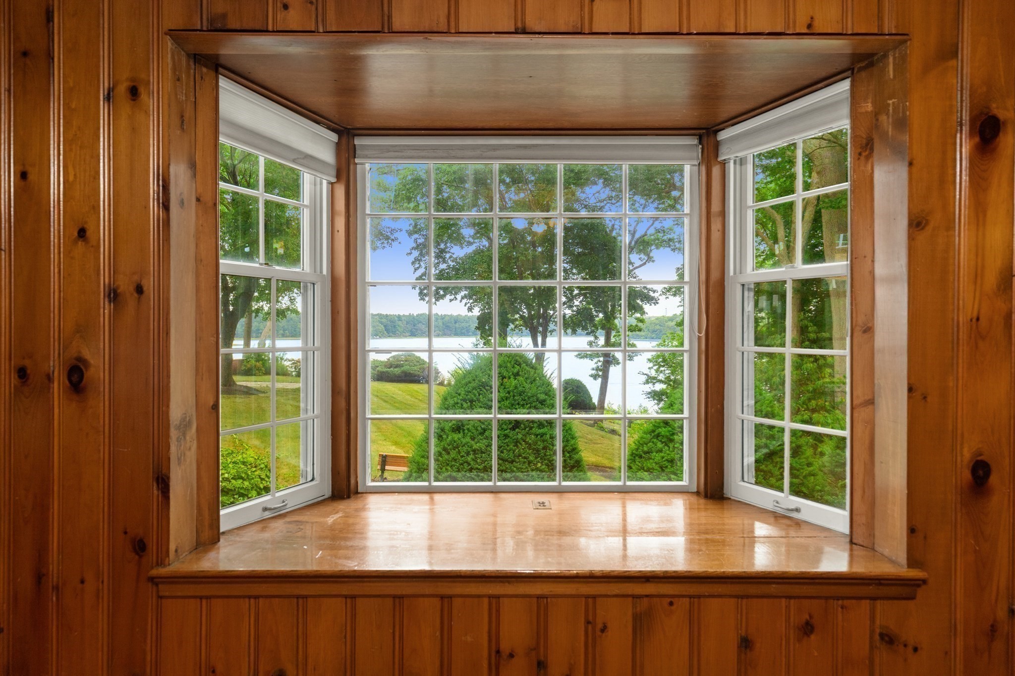 48 Locksley Road Lynnfield, MA 01940 - Photo 11 of 36 Gallery Image 11
