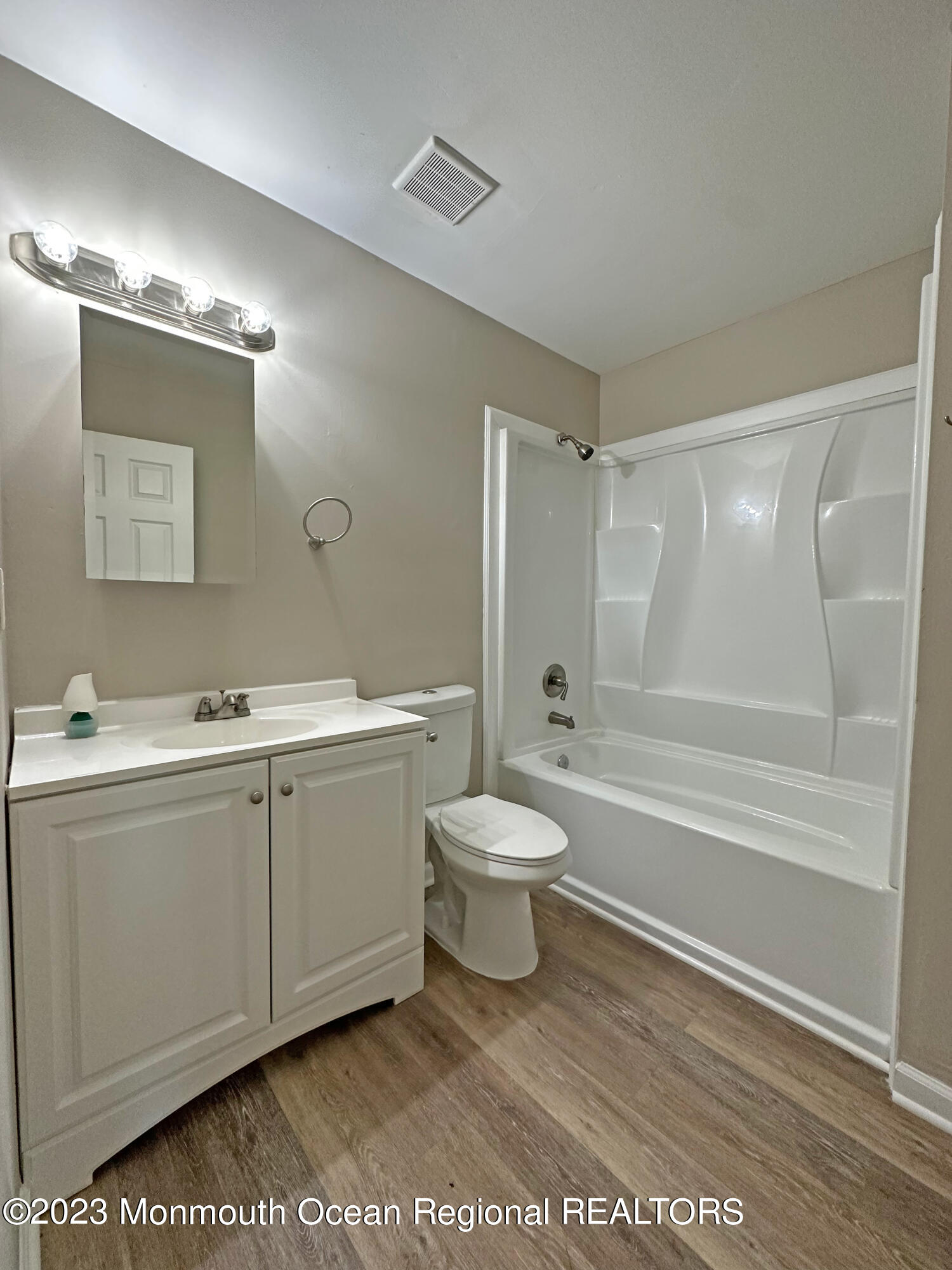 380 Leesville Road Jackson, NJ 08527 - Photo 8 of 9 Bathroom