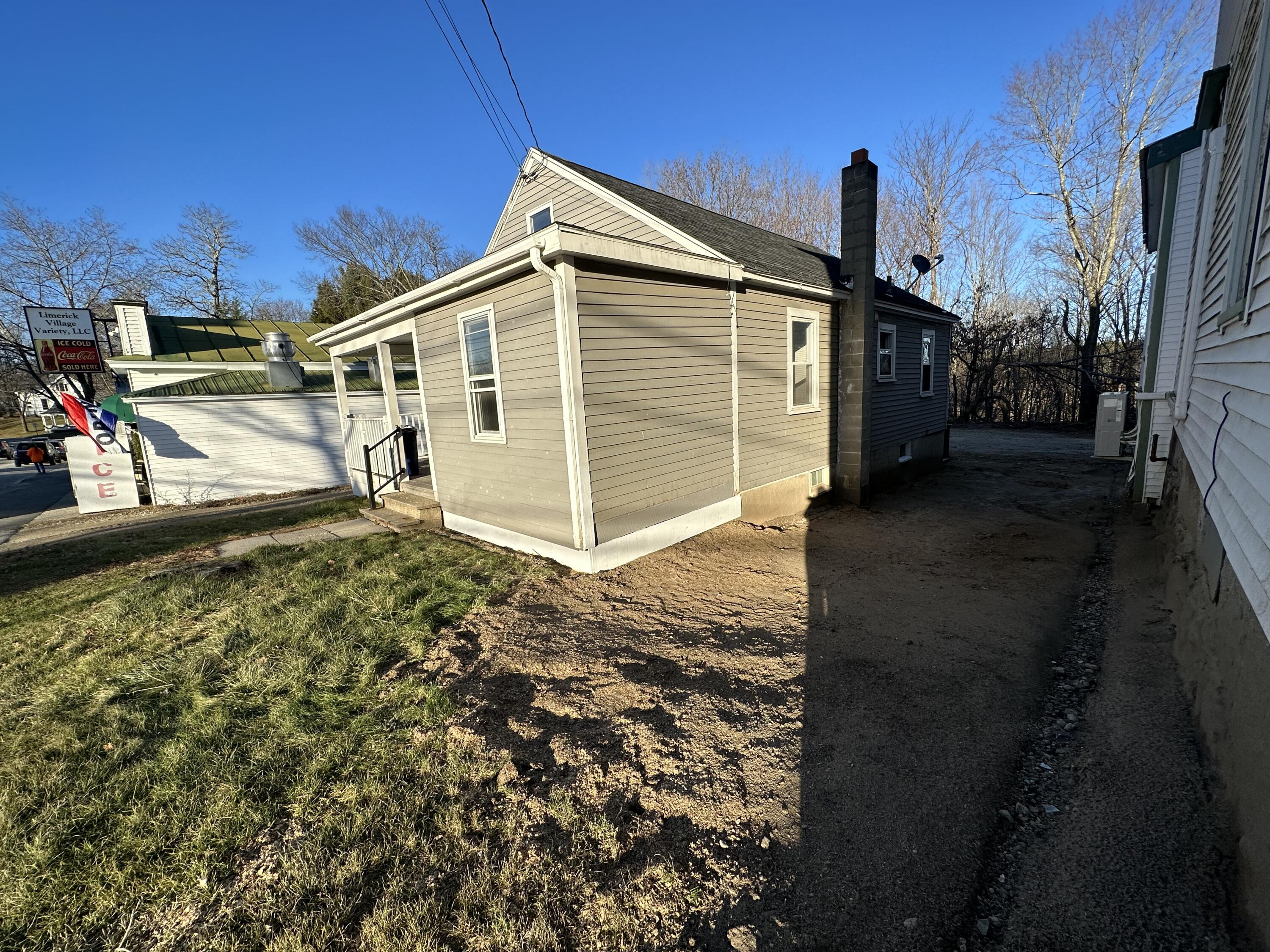 34 Main Street Limerick, ME 04048 - Photo 3 of 21 29C538C3-88C8-4943-9BFE-C73E4FE203F2