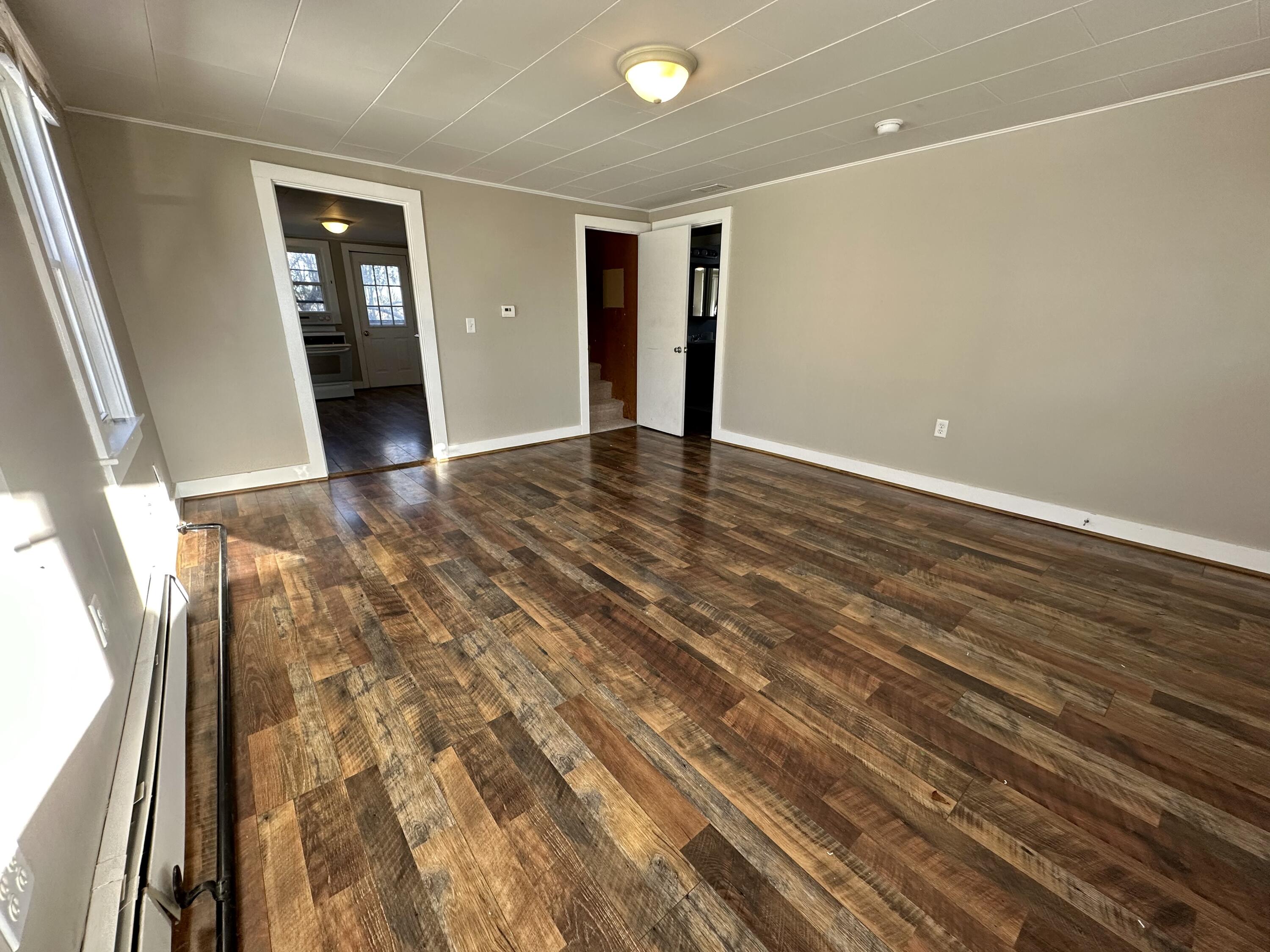 34 Main Street Limerick, ME 04048 - Photo 8 of 21 BBE99570-0D62-4ABA-9AE6-29D8BC0F6FFC