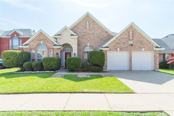 $2,450 | 5809 Coldsworth Court, Arlington, TX 76018