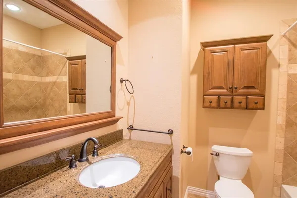 $2,450 | 5809 Coldsworth Court, Arlington, TX 76018