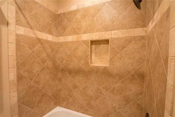$2,450 | 5809 Coldsworth Court, Arlington, TX 76018