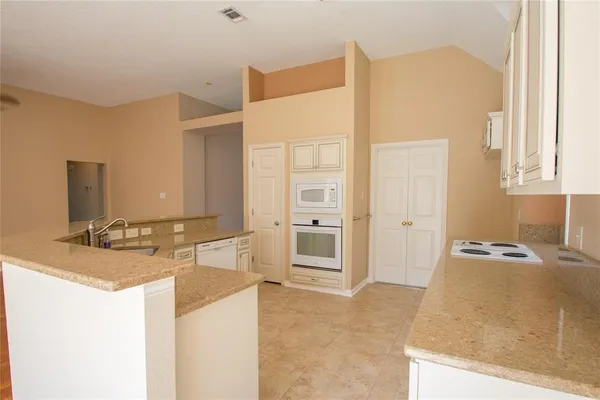 $2,450 | 5809 Coldsworth Court, Arlington, TX 76018