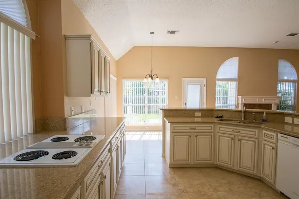 $2,450 | 5809 Coldsworth Court, Arlington, TX 76018