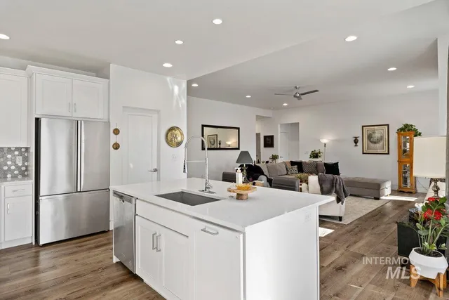 $530,000 | 957 Birchton Loop, Twin Falls, ID 83301