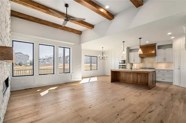 $742,700 | 1401 Kintyre Court, Raymore, MO 64083