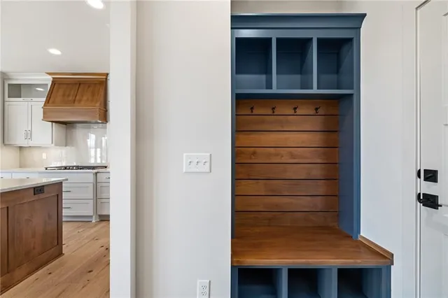 $742,700 | 1401 Kintyre Court, Raymore, MO 64083