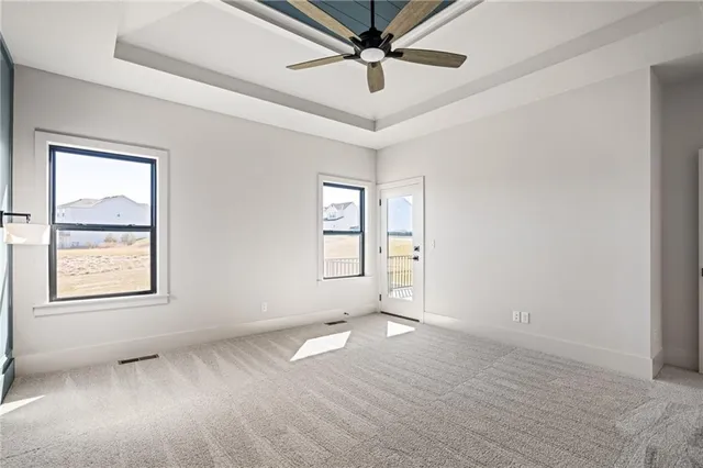 $742,700 | 1401 Kintyre Court, Raymore, MO 64083