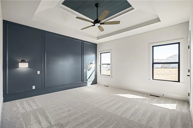 $742,700 | 1401 Kintyre Court, Raymore, MO 64083