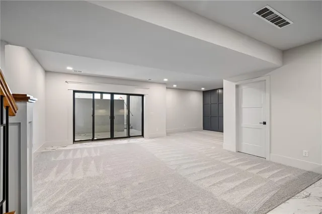 $742,700 | 1401 Kintyre Court, Raymore, MO 64083