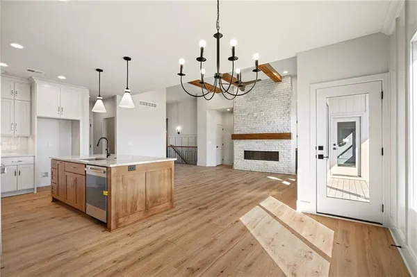 $742,700 | 1401 Kintyre Court, Raymore, MO 64083