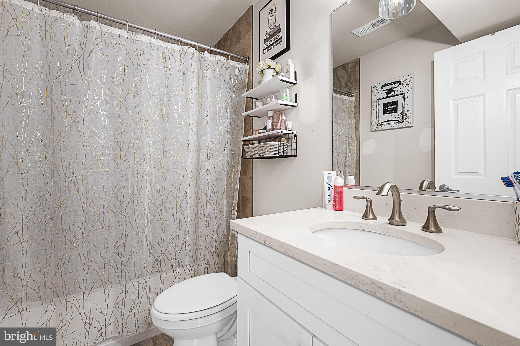 4635 Pendall Drive Fort Washington, MD 20744 - Photo 27 of 34 3rd Bathroom