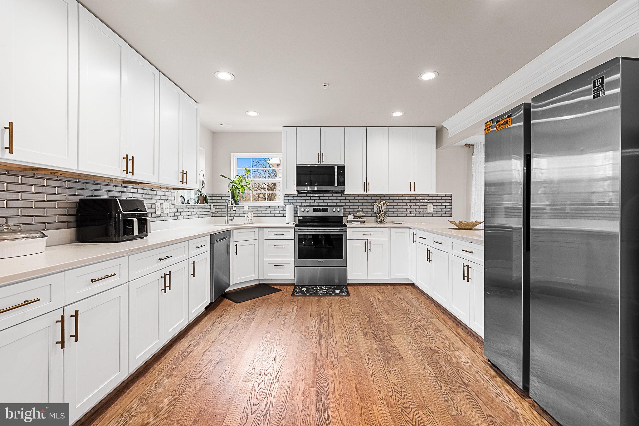 4635 Pendall Drive Fort Washington, MD 20744 - Photo 8 of 34 Kitchen