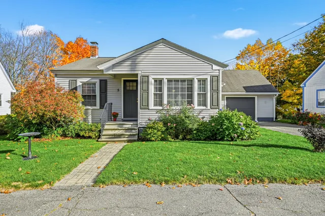 $265,000 | 5 Bedford Street, Augusta, ME 04330