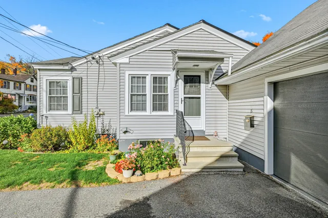 $265,000 | 5 Bedford Street, Augusta, ME 04330