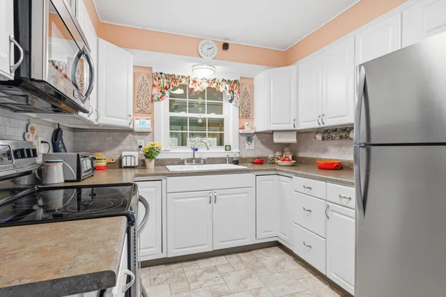 $265,000 | 5 Bedford Street, Augusta, ME 04330