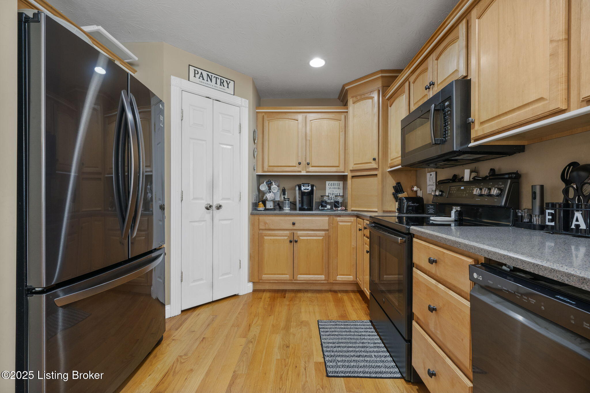 1871 Lilac Road Leitchfield, KY 42754 - Photo 11 of 39 17-web-or-mls-DSC09204