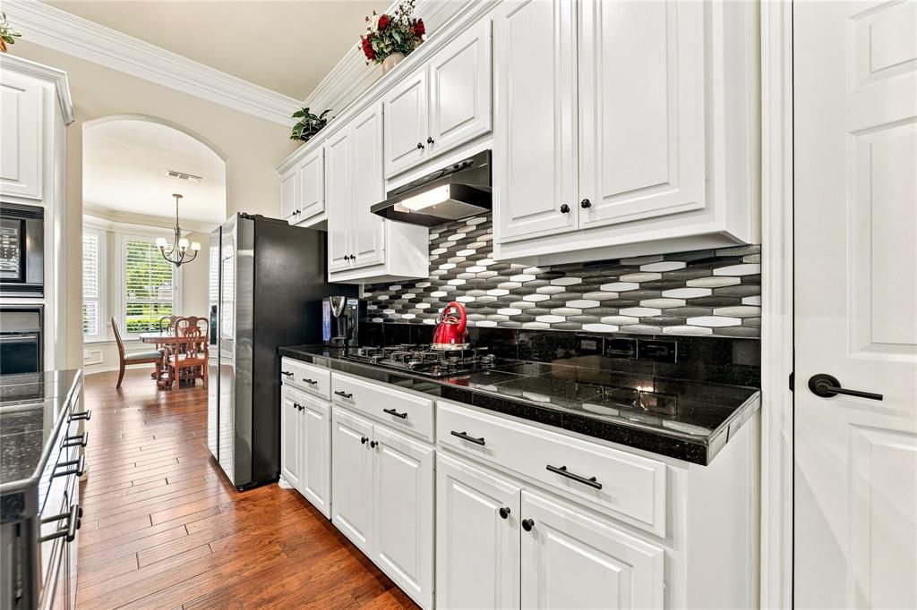 628 Scenic Ranch Circle Fairview, TX 75069 - Photo 13 of 40 Gallery Image 13