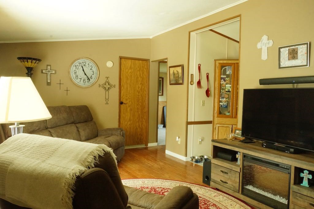 3240 Oak Road Barryton, MI 49305 - Photo 5 of 28 1880359-4.JPG
