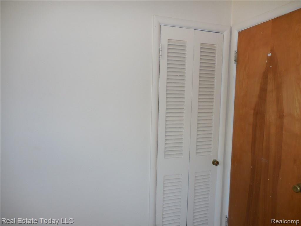 20641 Stratford Road Detroit, MI 48221 - Photo 8 of 14