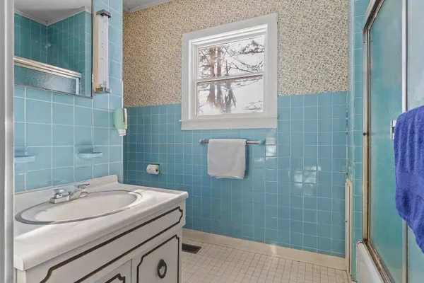 $369,000 | 949 Depot Street, Waldoboro, ME 04572