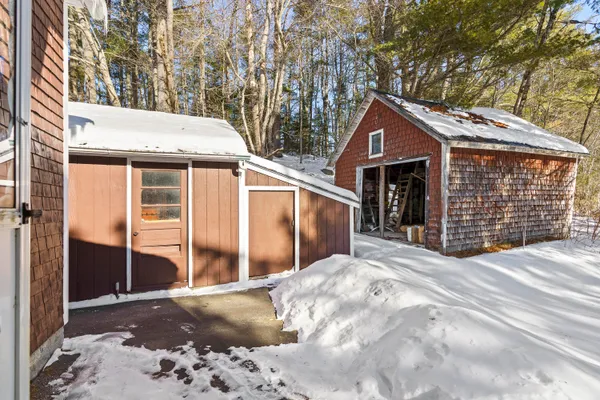 $369,000 | 949 Depot Street, Waldoboro, ME 04572