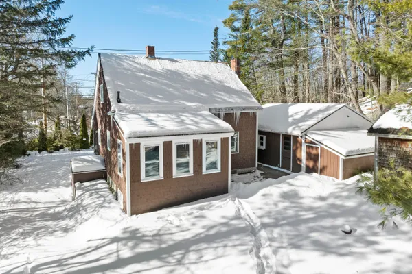 $369,000 | 949 Depot Street, Waldoboro, ME 04572
