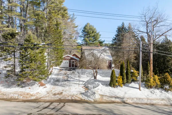 $369,000 | 949 Depot Street, Waldoboro, ME 04572