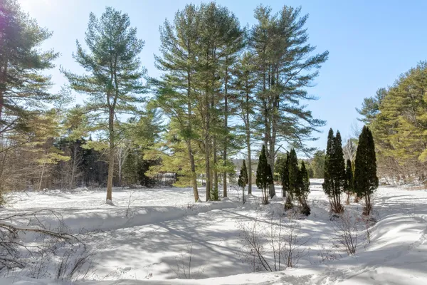 $369,000 | 949 Depot Street, Waldoboro, ME 04572