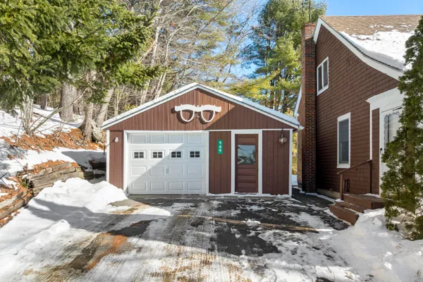 $369,000 | 949 Depot Street, Waldoboro, ME 04572