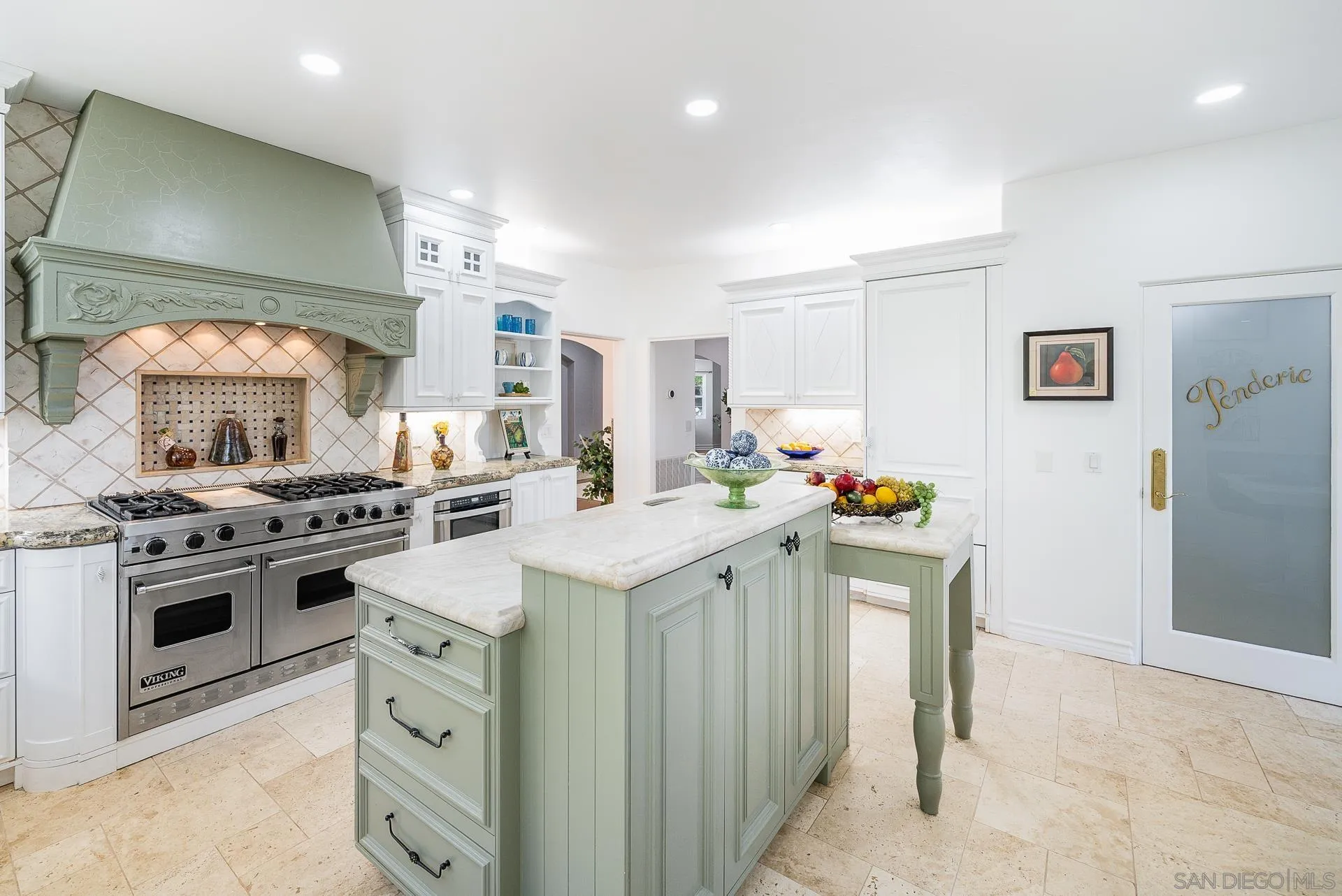 5 Rollingview Lane Fallbrook, CA 92028 - Photo 19 of 74 a kitchen that has a sink and a stove in it