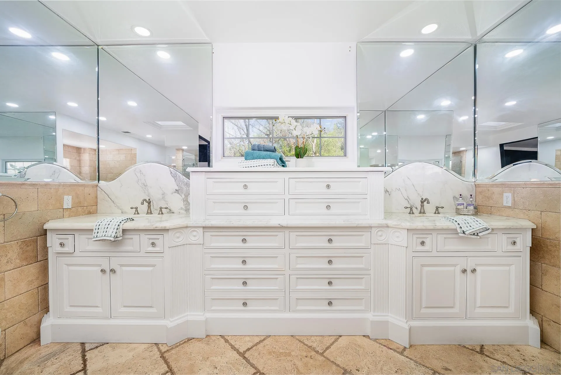 5 Rollingview Lane Fallbrook, CA 92028 - Photo 41 of 74 a bathroom with a sink vanity granite and a mirror
