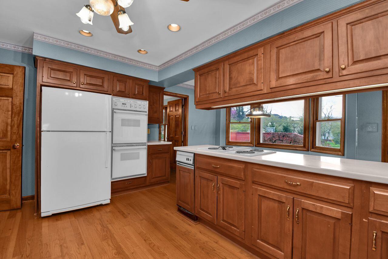 5980 Litchfield Road Columbus, OH 43235 - Photo 14 of 46 DSC_5517