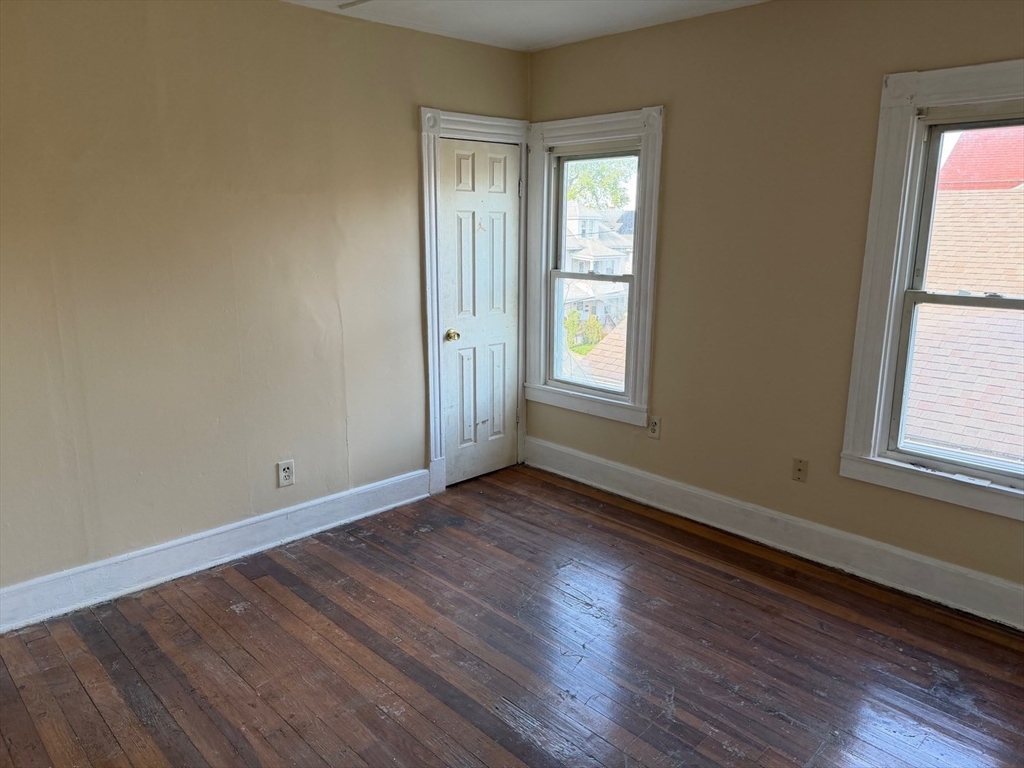 37-39 Wilmont Street Springfield, MA 01108 - Photo 11 of 17